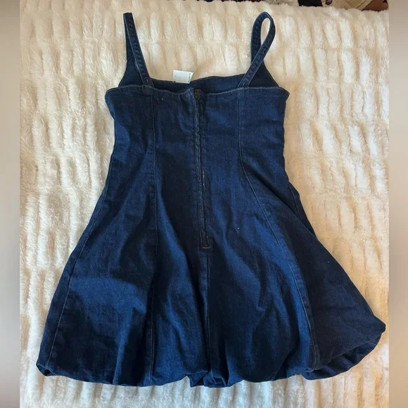 NWT Abercrombie Women’s Squareneck Bubble Hem Denim Mini Dress Size M - Picture 7 of 8